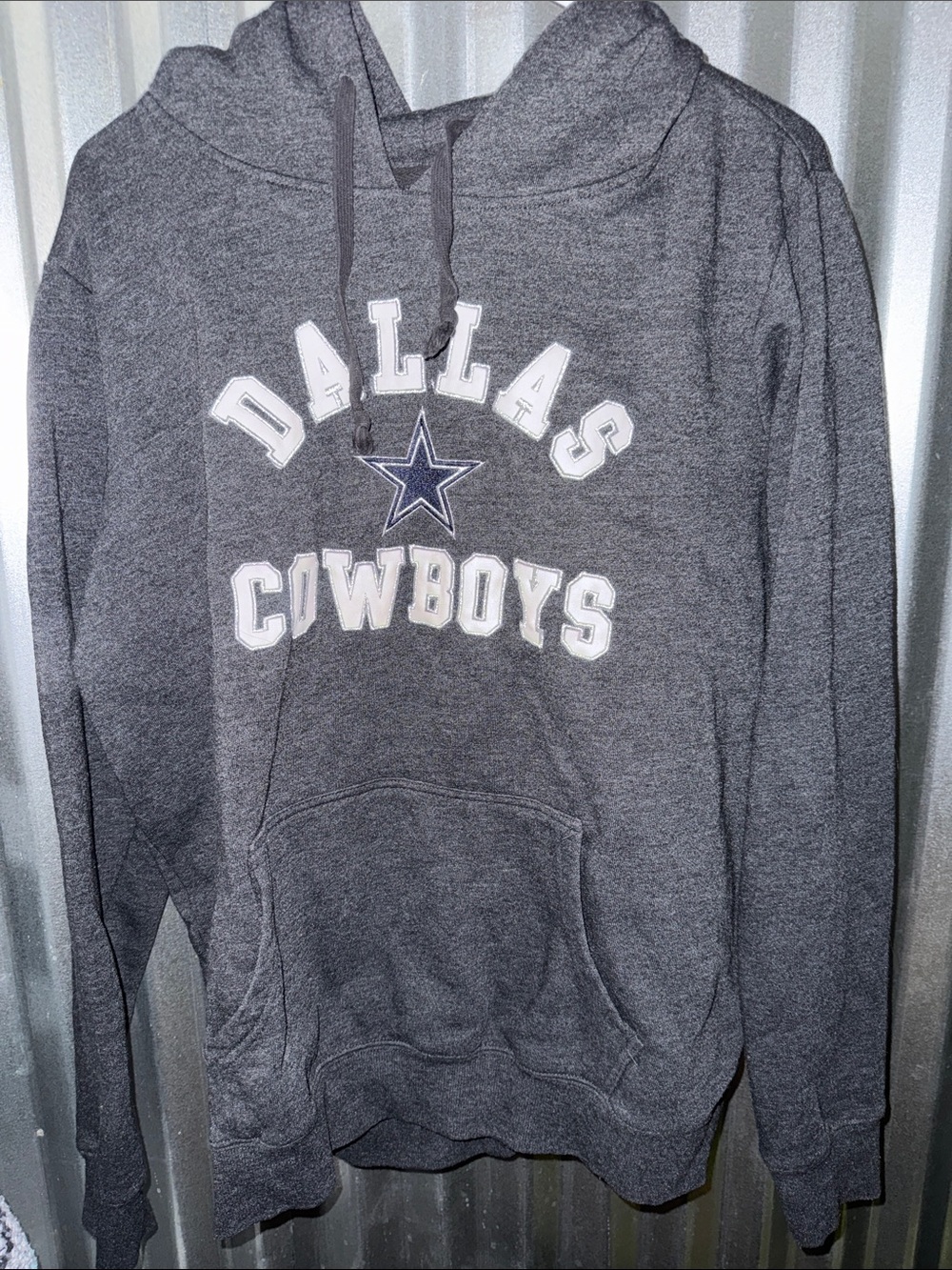 Dallas Cowboys Men's Gray Pullover Hoodie